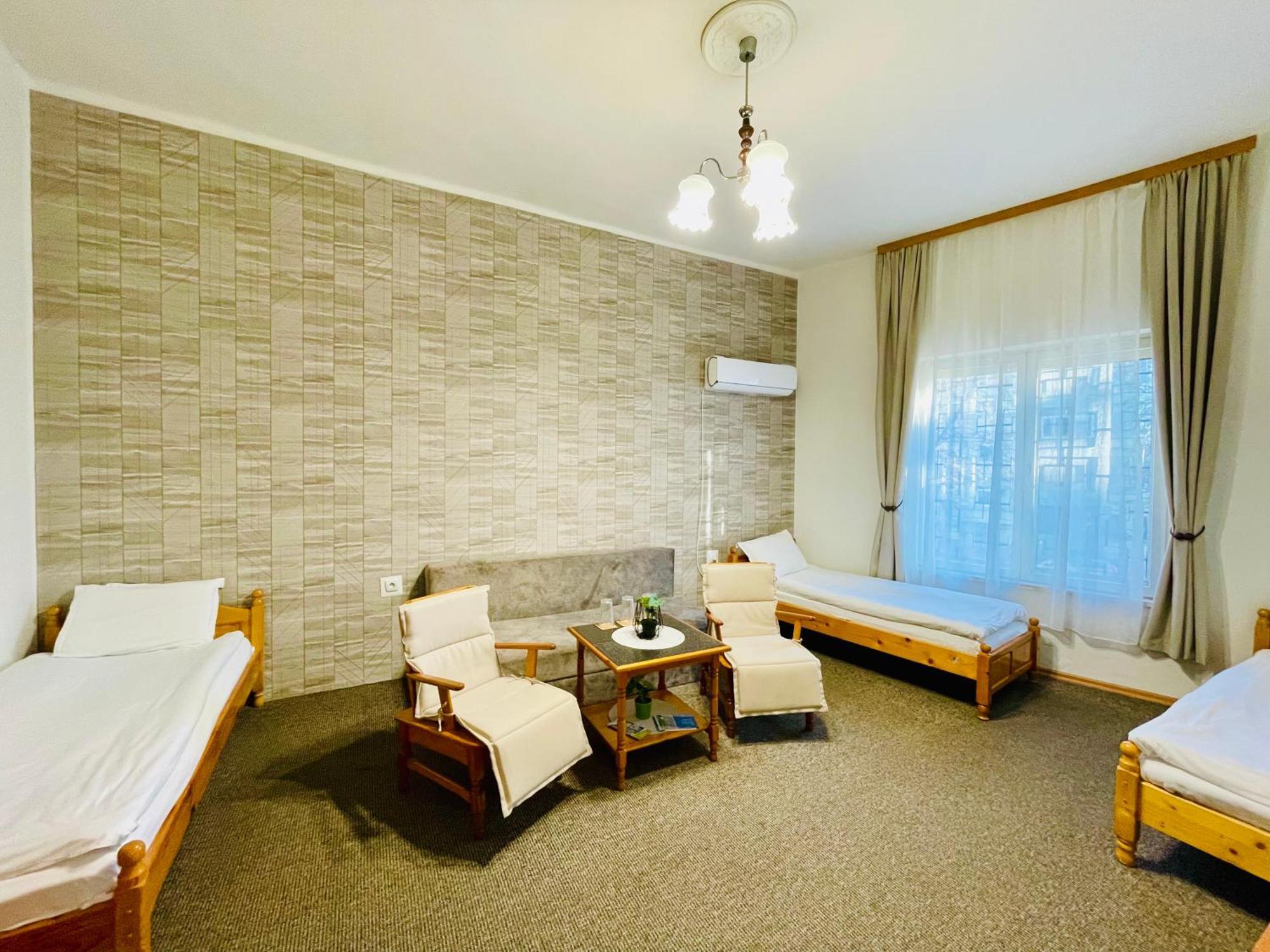 The English Guest House Ruse Esterno foto