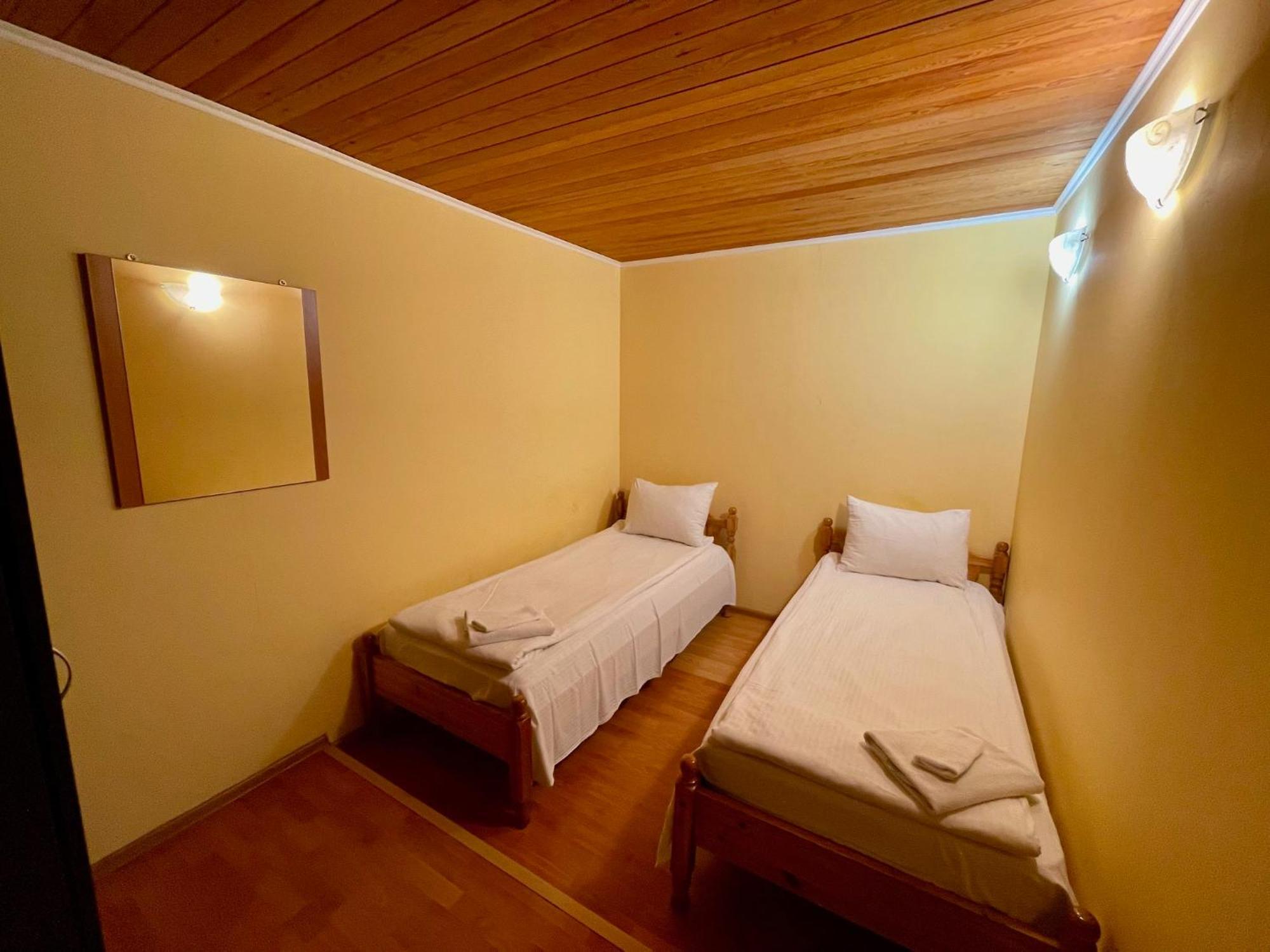 The English Guest House Ruse Esterno foto