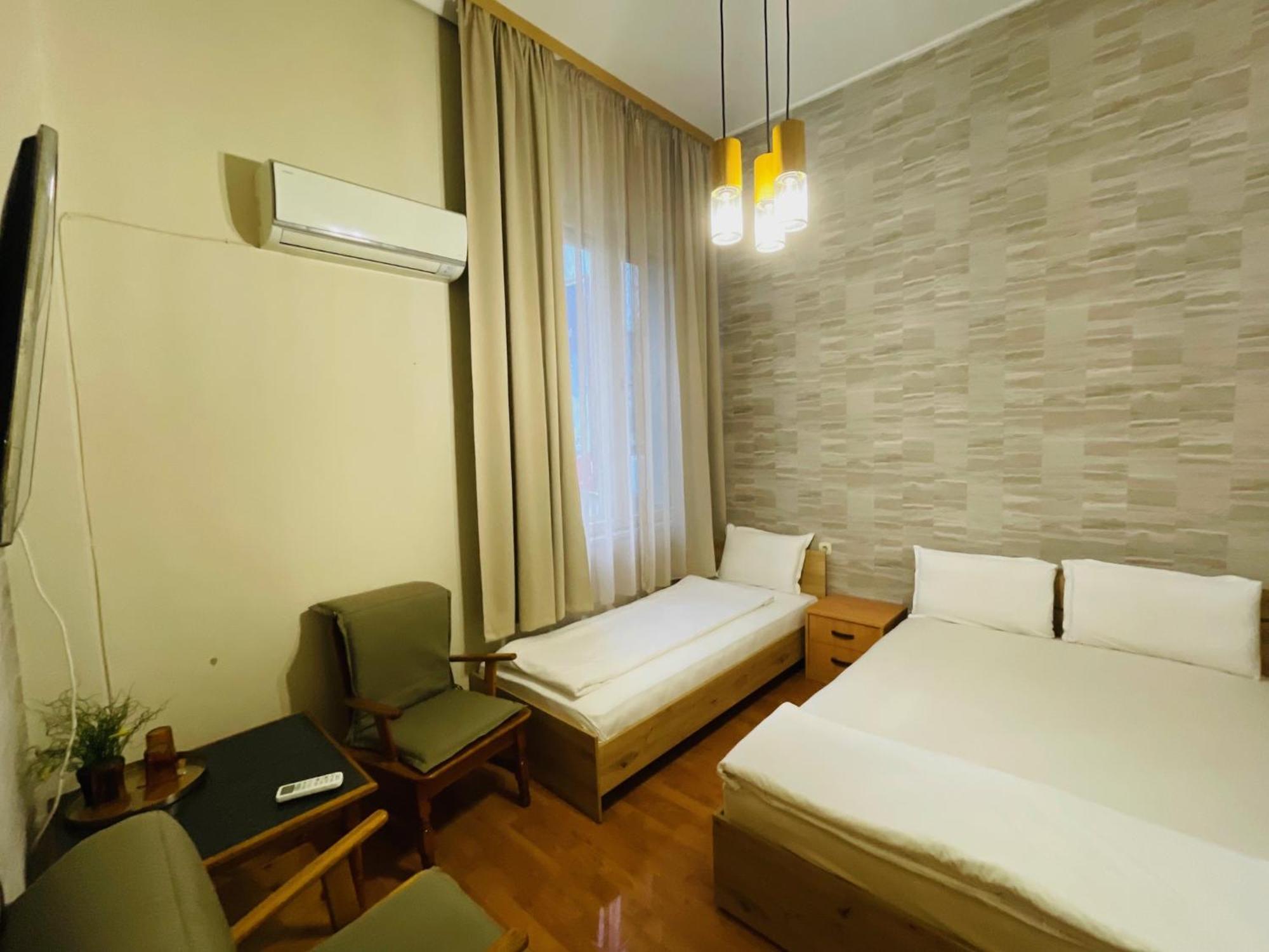 The English Guest House Ruse Esterno foto